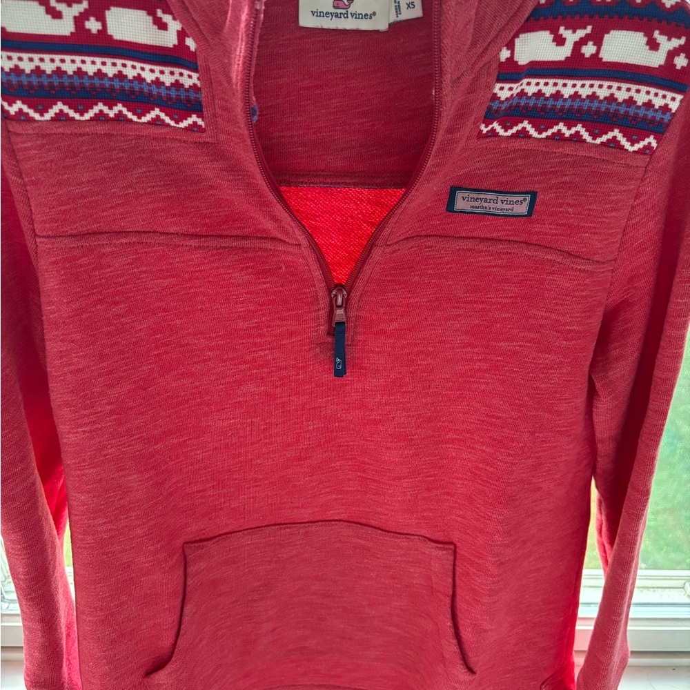 Vineyard Vines Red and Blue Patterned Pullover